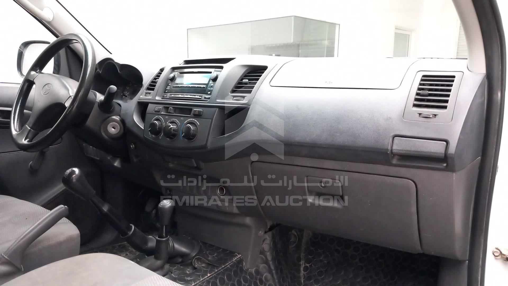 2012 TOYOTA HILUX VIN: MR0FX22G6C1356674
