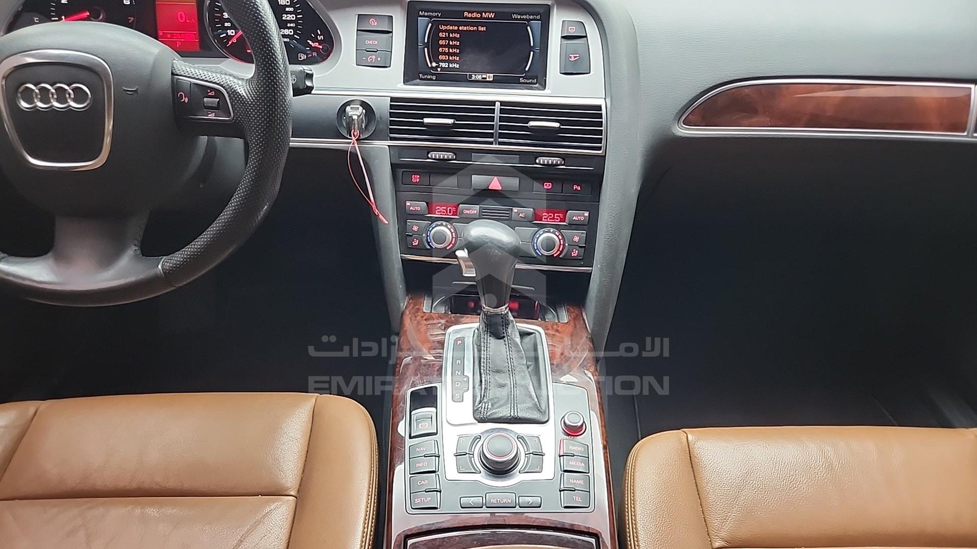 2010 AUDI A6 VIN: WAUAFC4FXAN028828