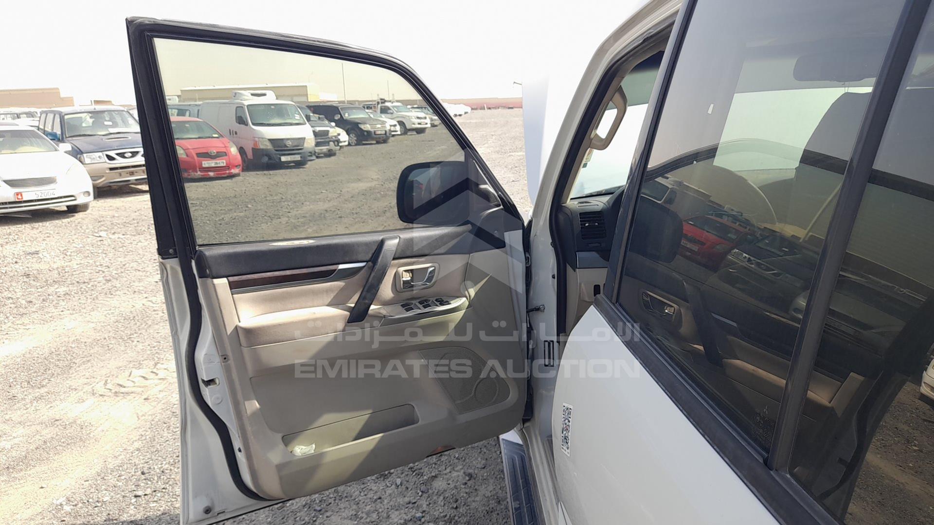 2012 MITSUBISHI PAJERO VIN: JMYLRV95WCJ704546