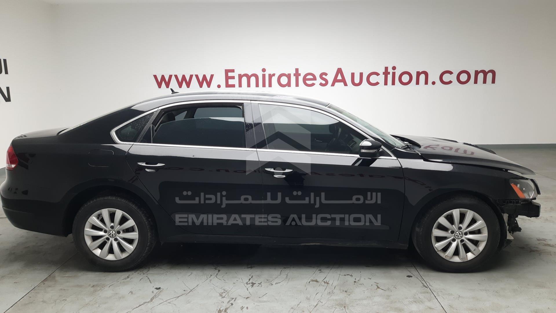 2014 VOLKSWAGEN PASSAT VIN: WVWBR7A33EC028431