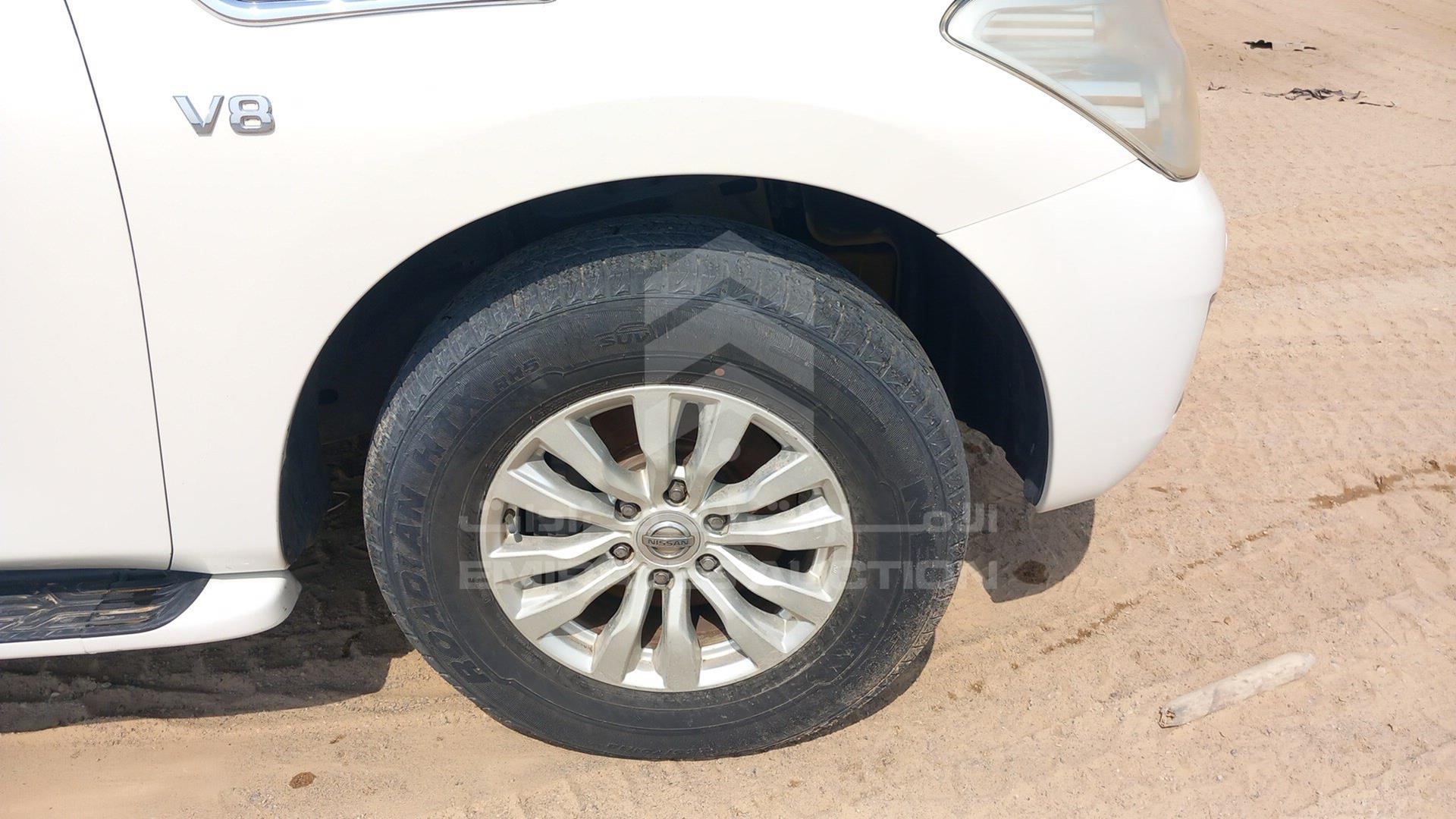 2015 NISSAN PATROL VIN: JN8AY2NY4F9120898