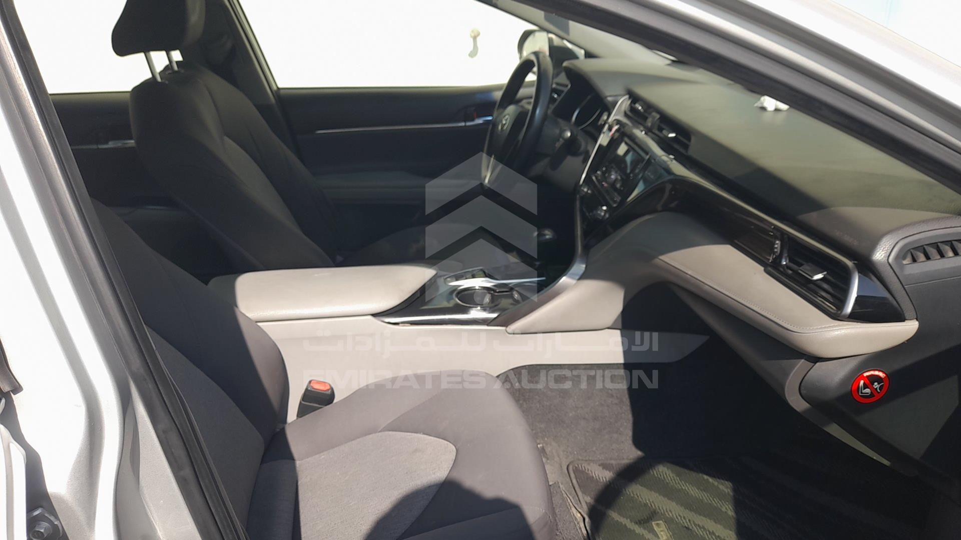 2019 TOYOTA CAMRY VIN: JTNB29HK0K3020128