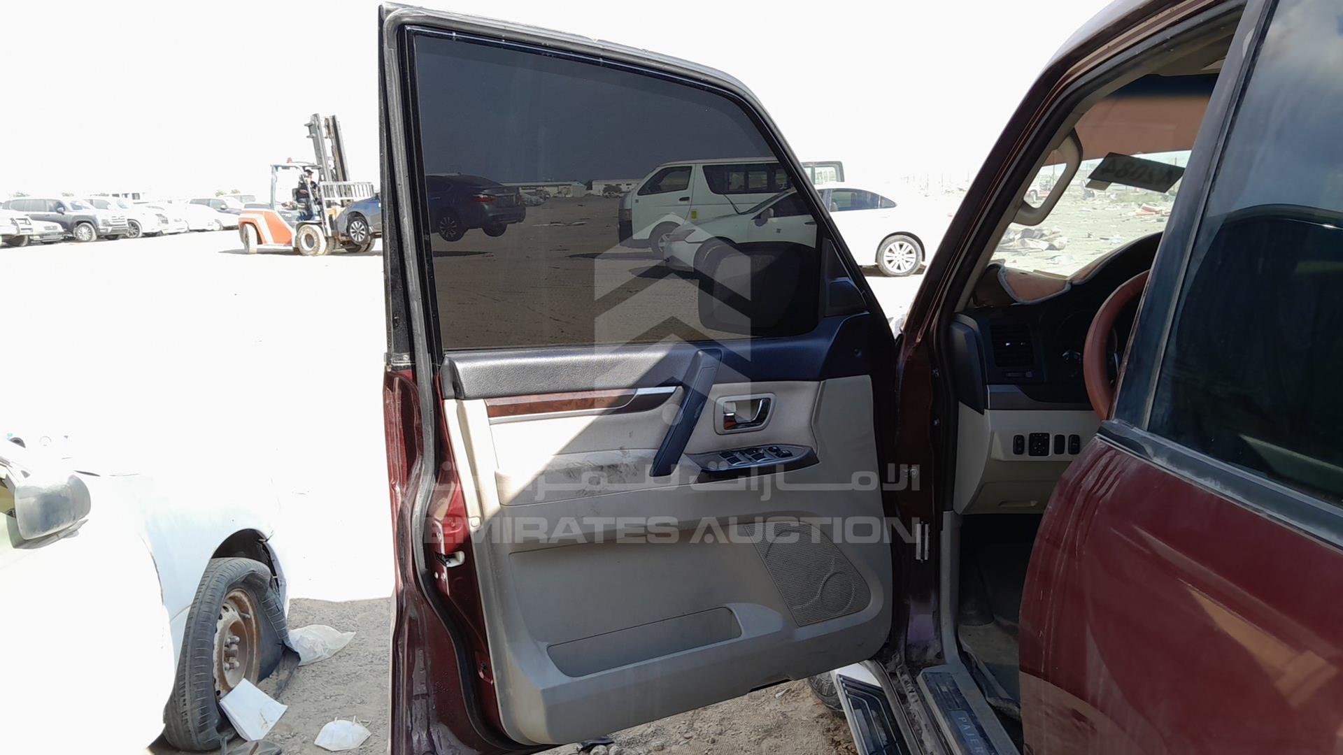 2016 MITSUBISHI PAJERO VIN: JMYLYV95WGJ732282