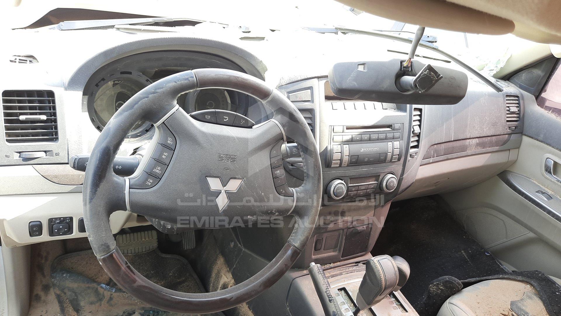 2014 MITSUBISHI PAJERO VIN: JMYLRV95WEJ707696