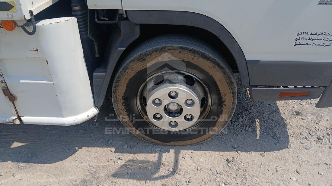 2014 Mitsubishi Canter — Front Right Tyre — Photo 42