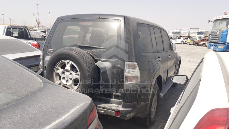 JMYLRV93W8J706001 Auction: EmiratesAuction Lot: 408570 JMYLRV93W8J706001 Mitsubishi Pajero 2008 BLACK Photo 6