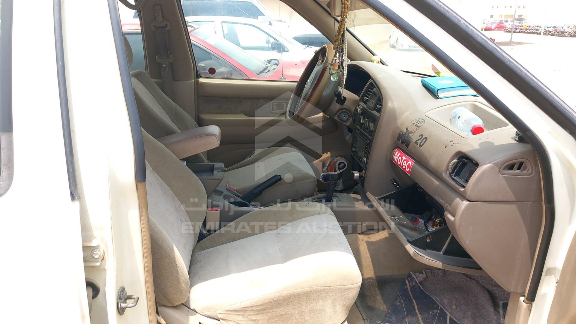 2002 NISSAN PATHFINDER VIN: JN8AR05Y62W522936