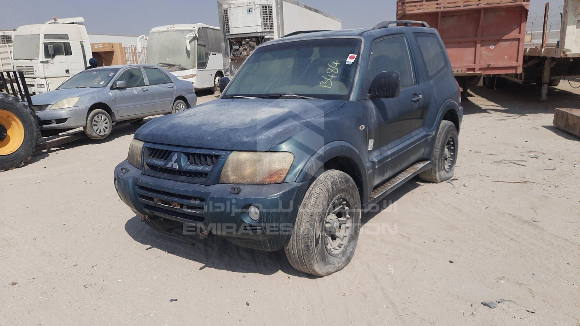 2004 MITSUBISHI PAJERO VIN: JMYMRV63W4J705048