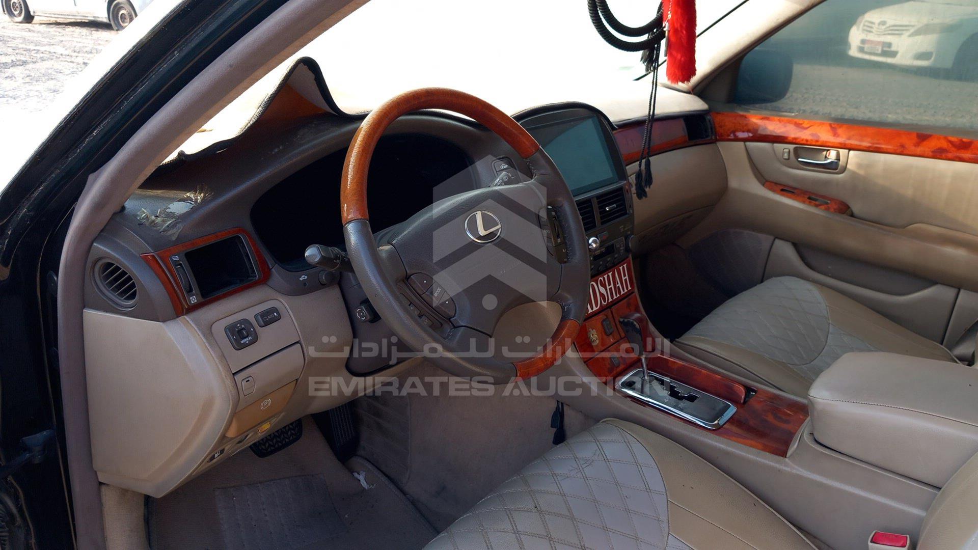 2002 LEXUS LS 430 VIN: JTHBN30F720057426