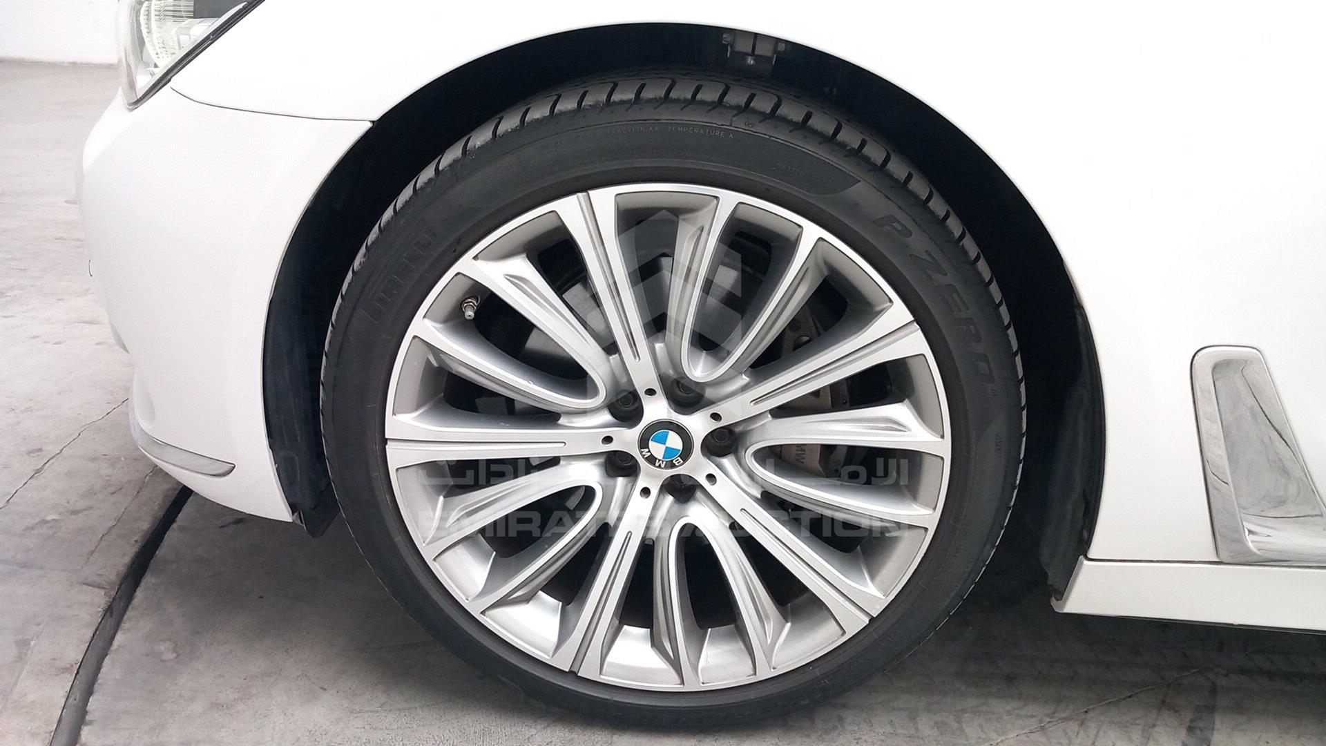 2017 BMW 740 LI VIN: WBA7E2102HG408798