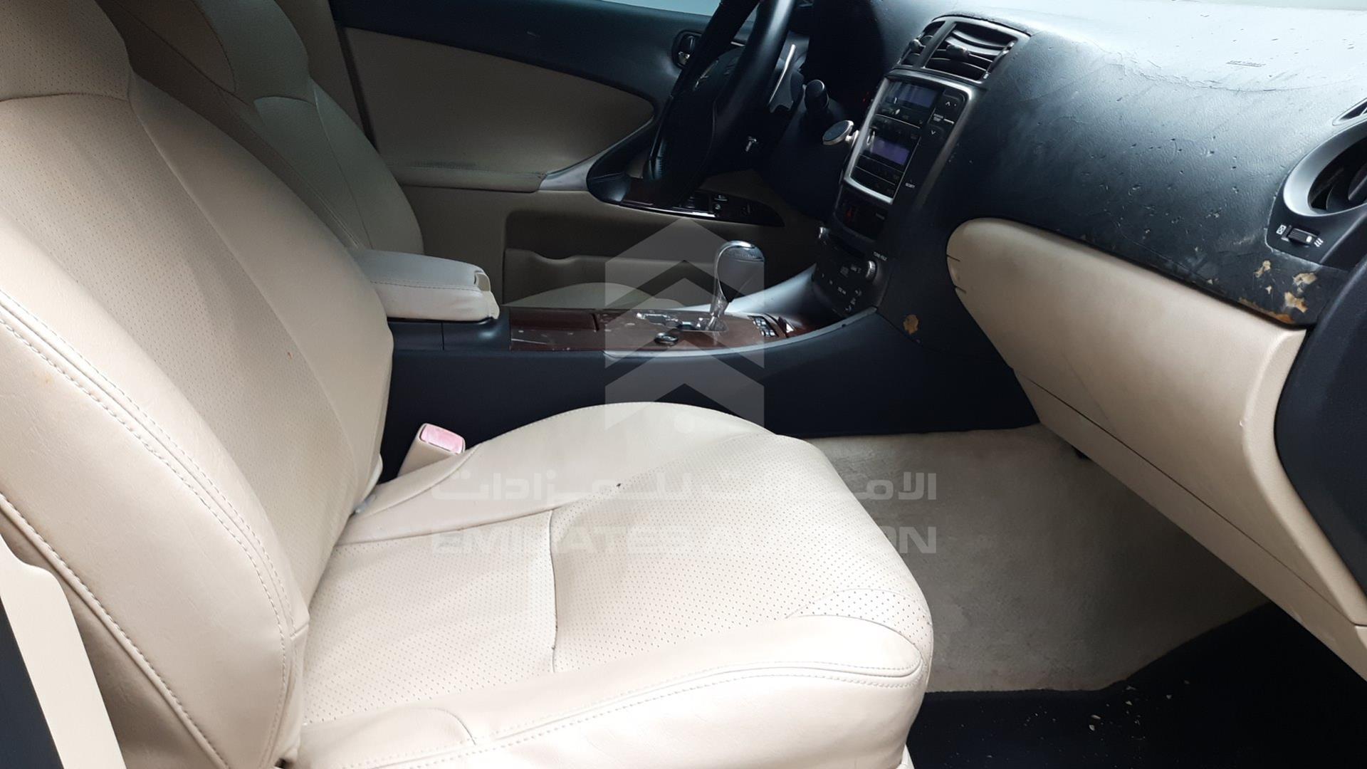 2007 LEXUS IS300 VIN: JTHBG262672004821