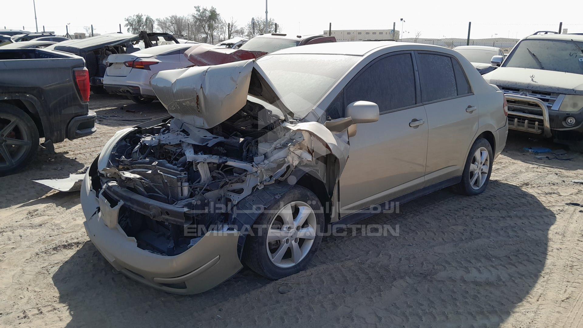 2011 NISSAN TIIDA VIN: 3N1BC1A80BL369878