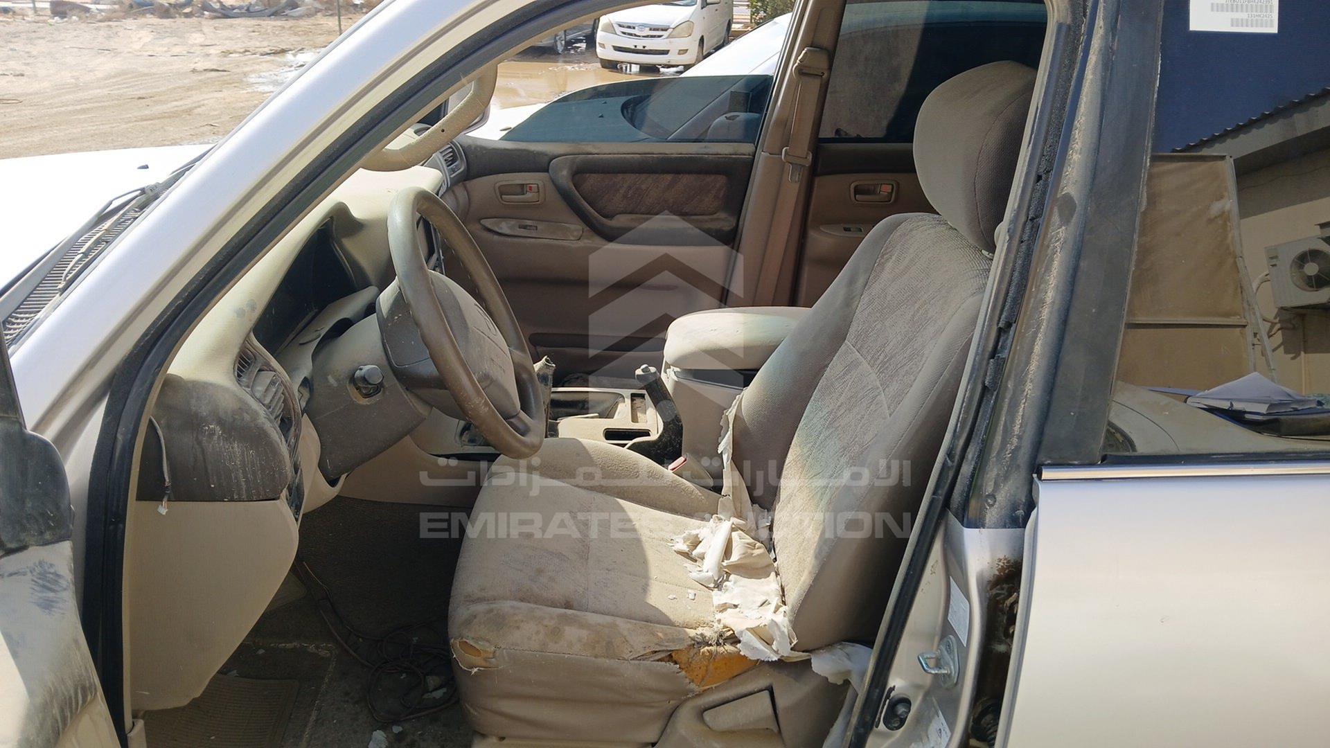 2000 TOYOTA LAND CRUISER VIN: JT3HJ09J5Y0027111