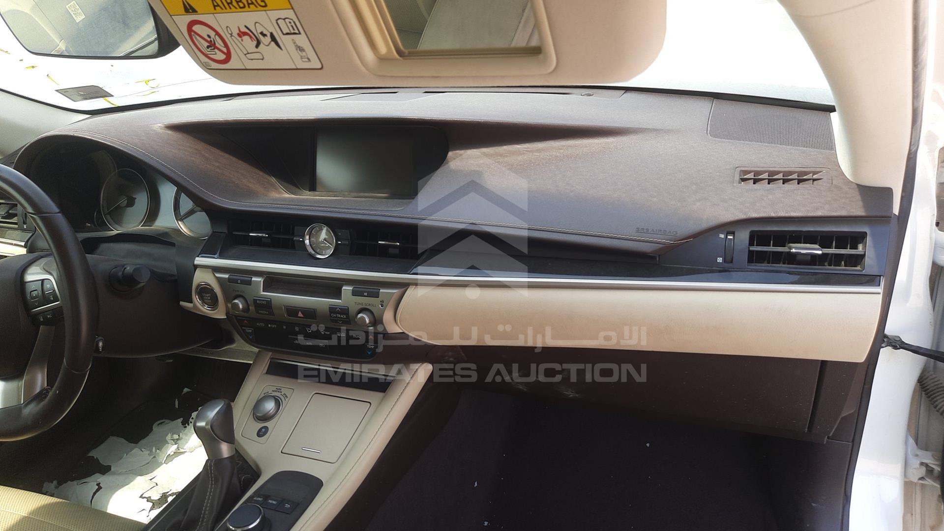 2016 LEXUS IS 250 VIN: JTHBJ1GG0G2084302