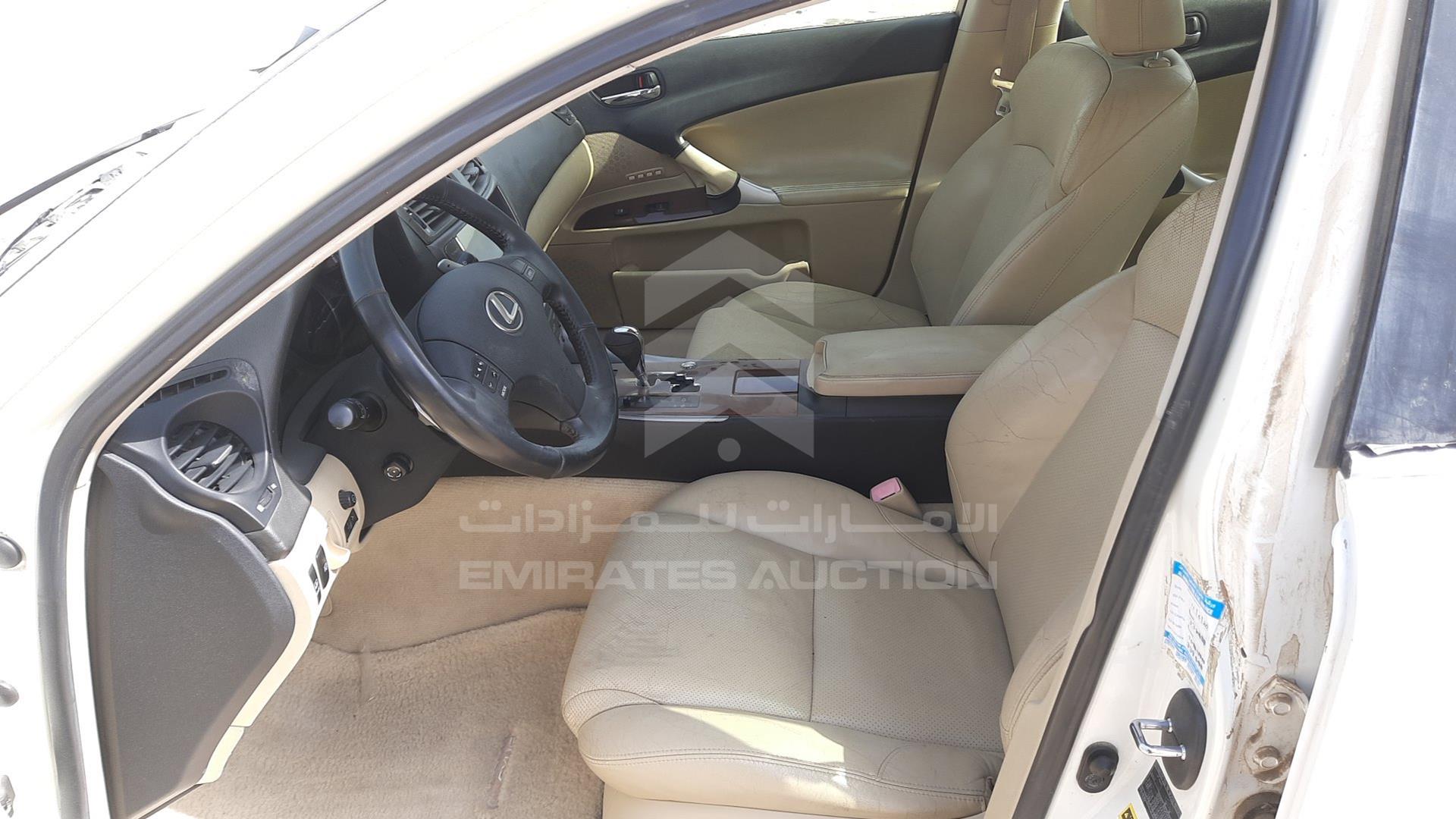 2008 LEXUS IS300 VIN: JTHBG262X82009697