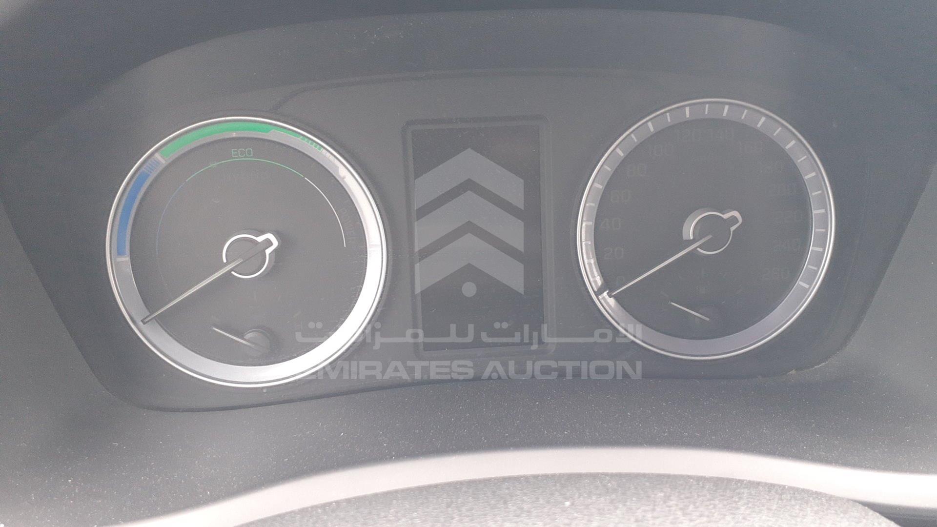 2019 HYUNDAI SONATA VIN: KMHE24130KA092672