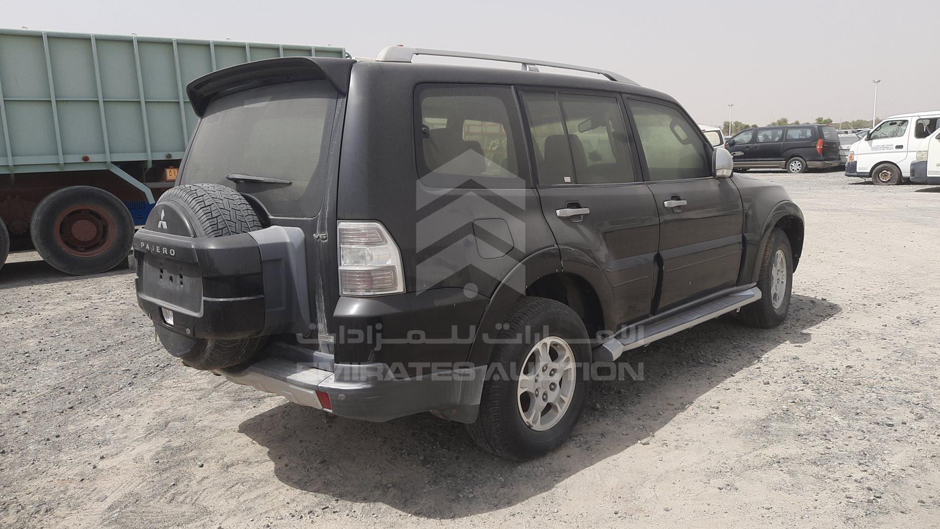 2008 MITSUBISHI PAJERO VIN: JMYLRV93W8J730399