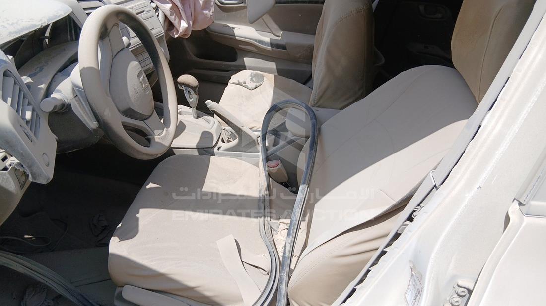 هوندا سيفيك 2012 — زاوية السائق الأمامية اليسرى — صورة 11