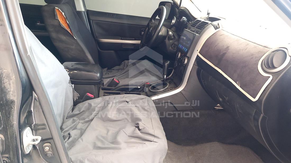 2007 Suzuki Grand Vitara — Front Right Passenger Seat View — Photo 22