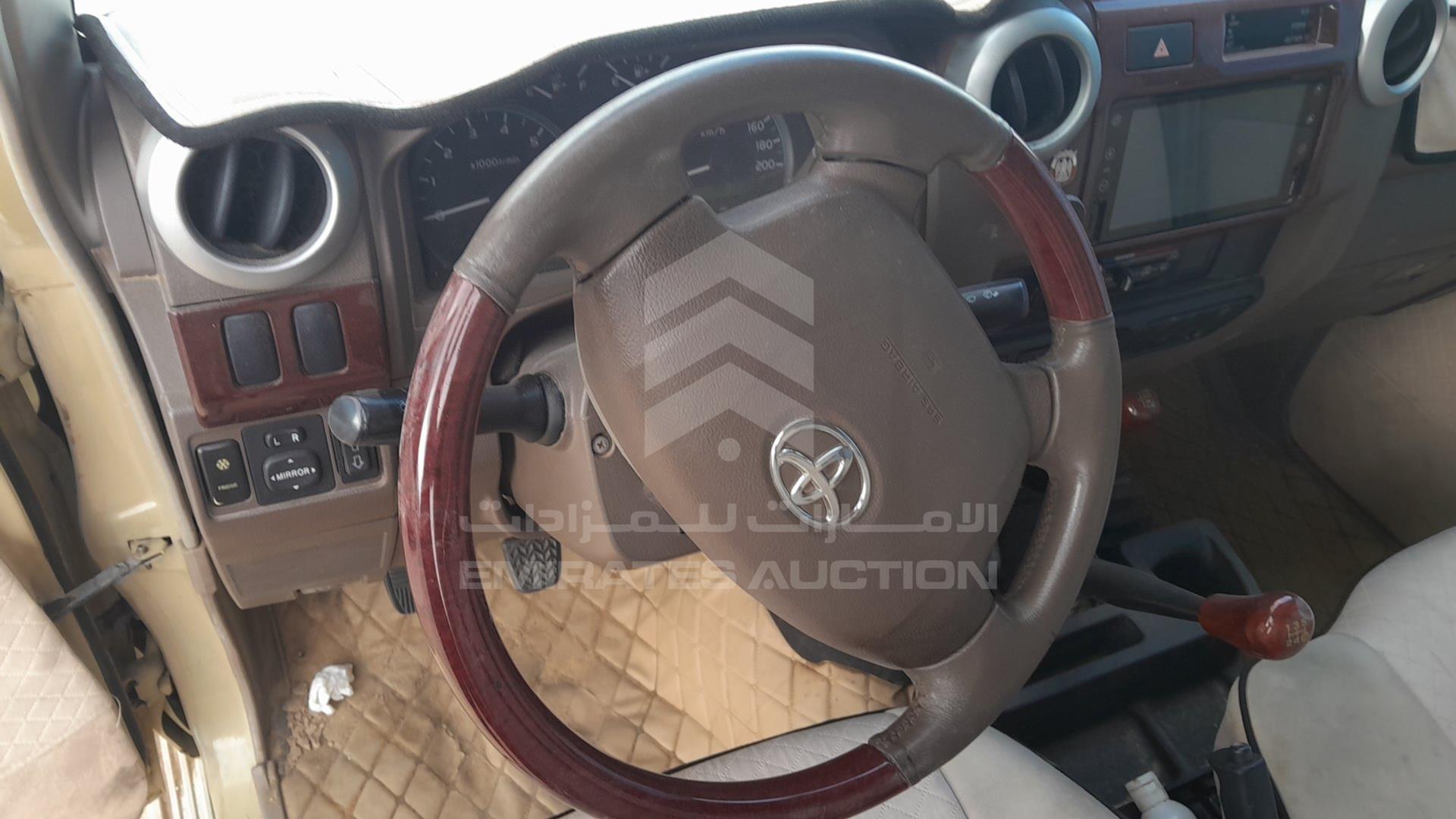 2017 TOYOTA LAND CRUISER VIN: JTFLU73J2H7060032