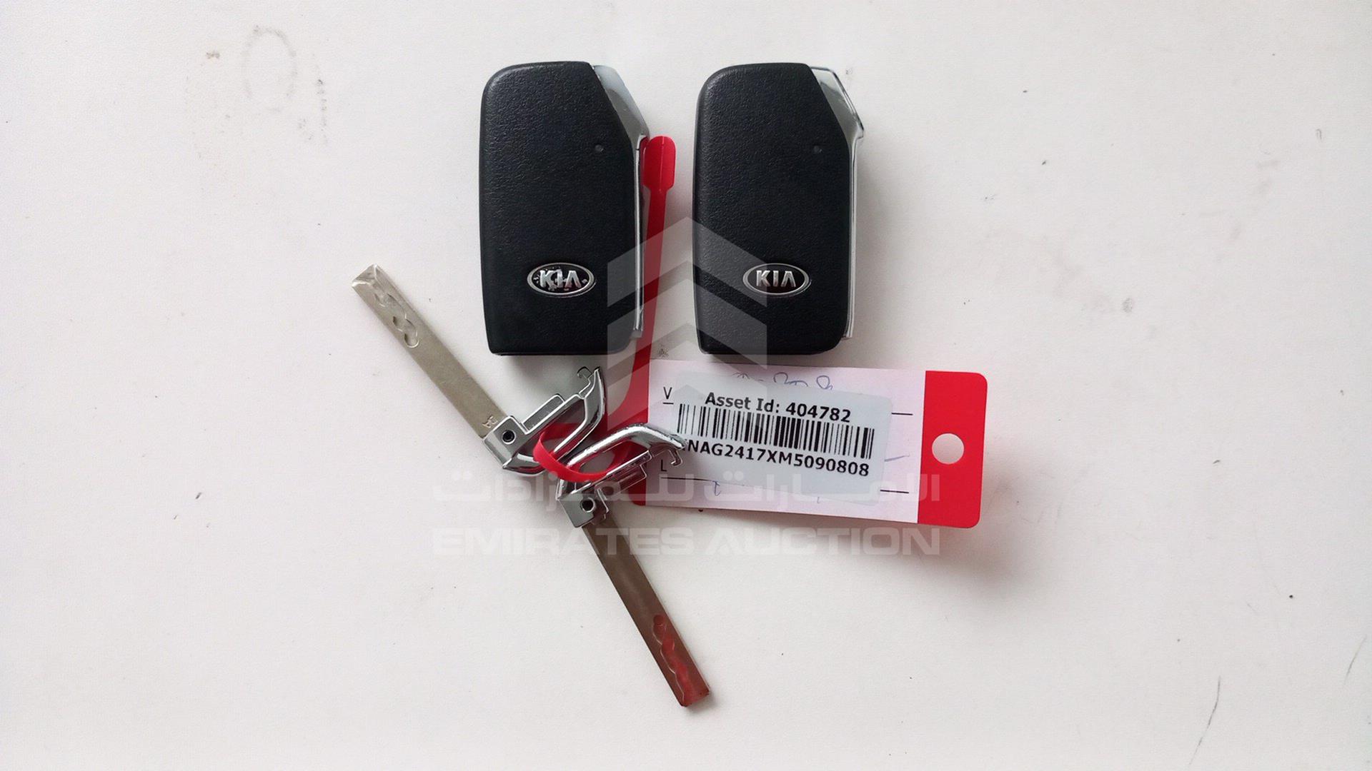 2021 KIA K5 VIN: KNAG2417XM5090808