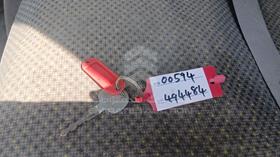 2013 Isuzu Reward NM — Keys — Photo 4 — Thumbnail