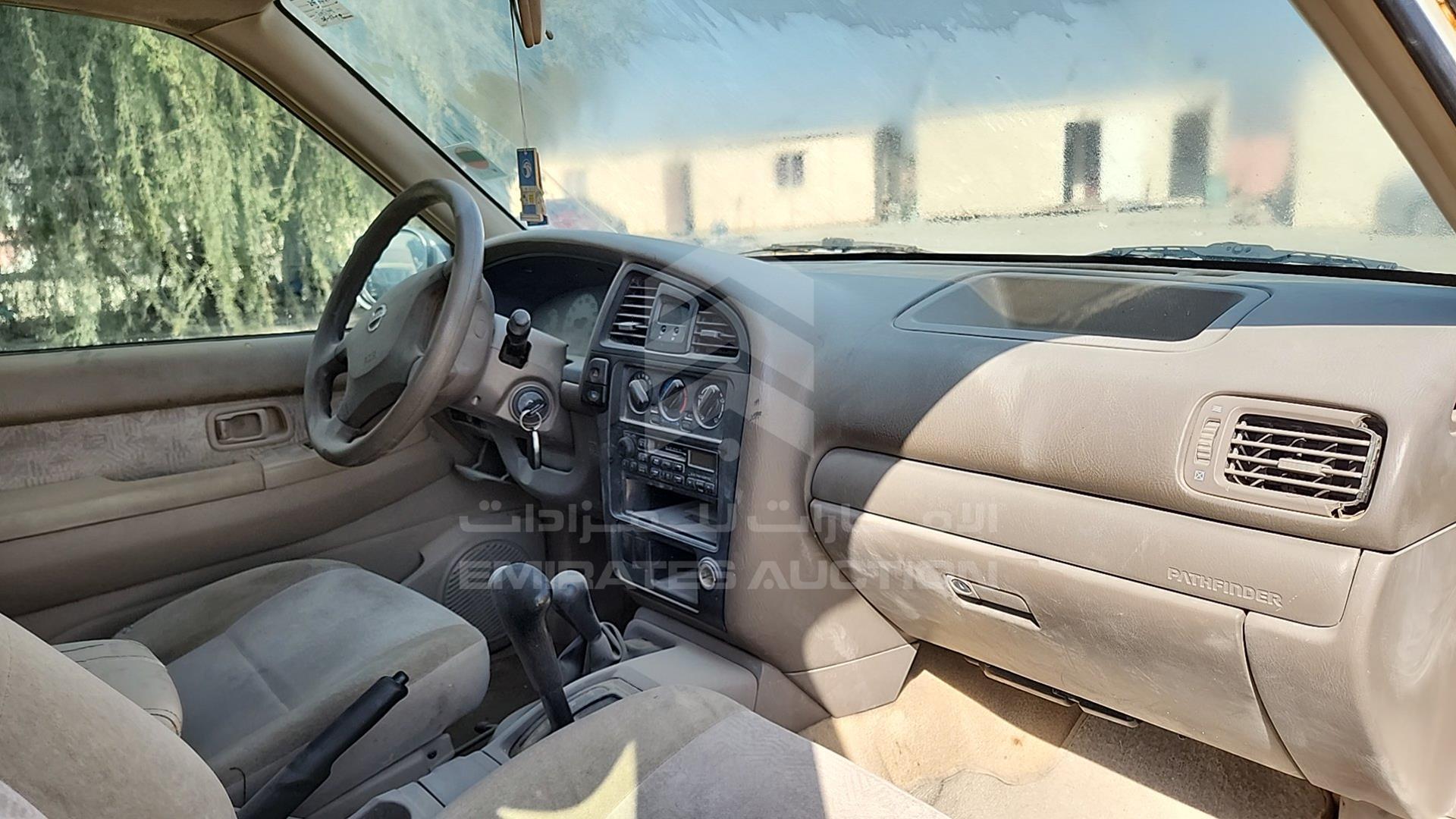 2002 NISSAN PATHFINDER VIN: JN8AR05Y22W523968