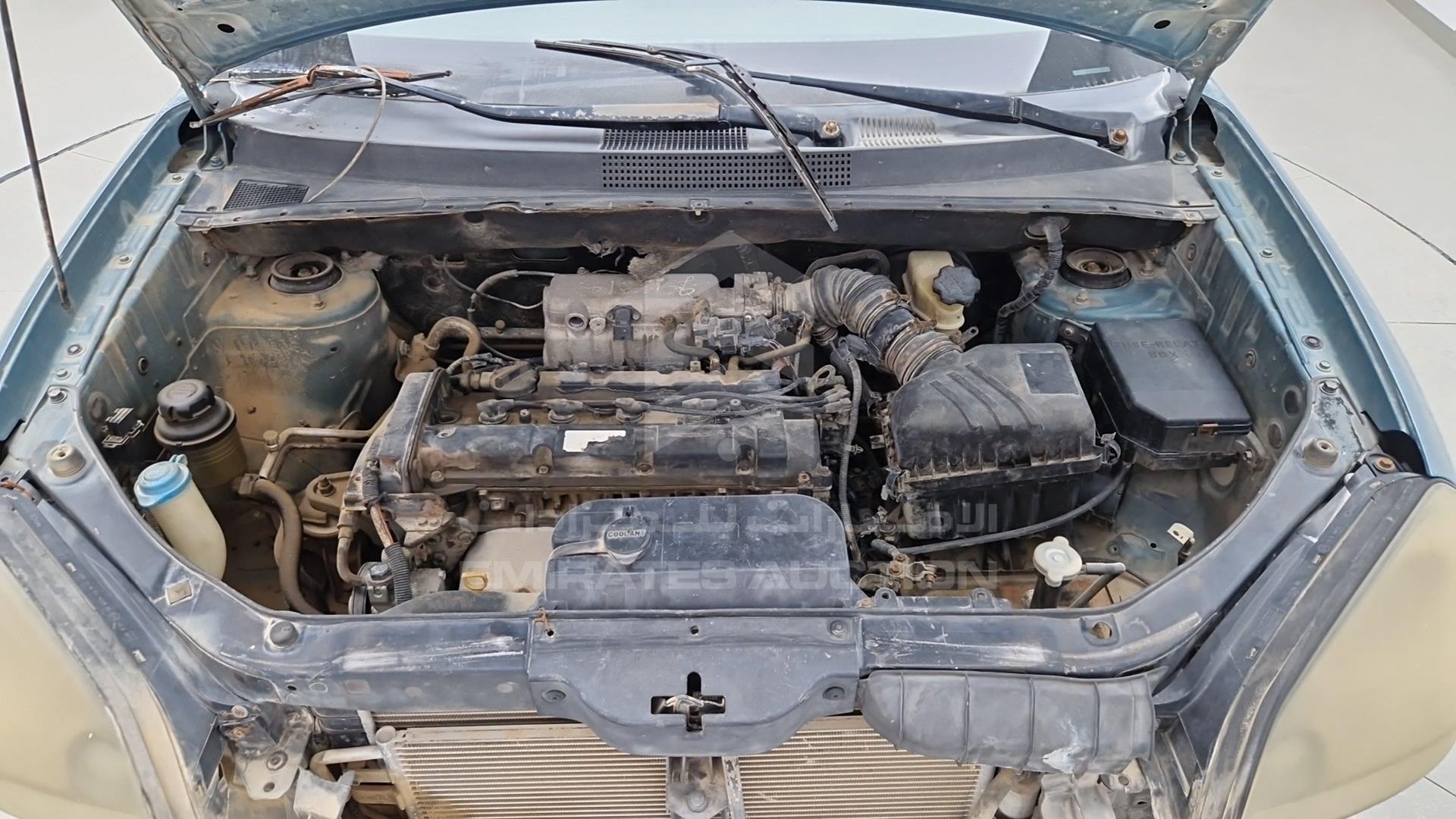 2005 HYUNDAI TUCSON VIN: KMHJM81B05U063764