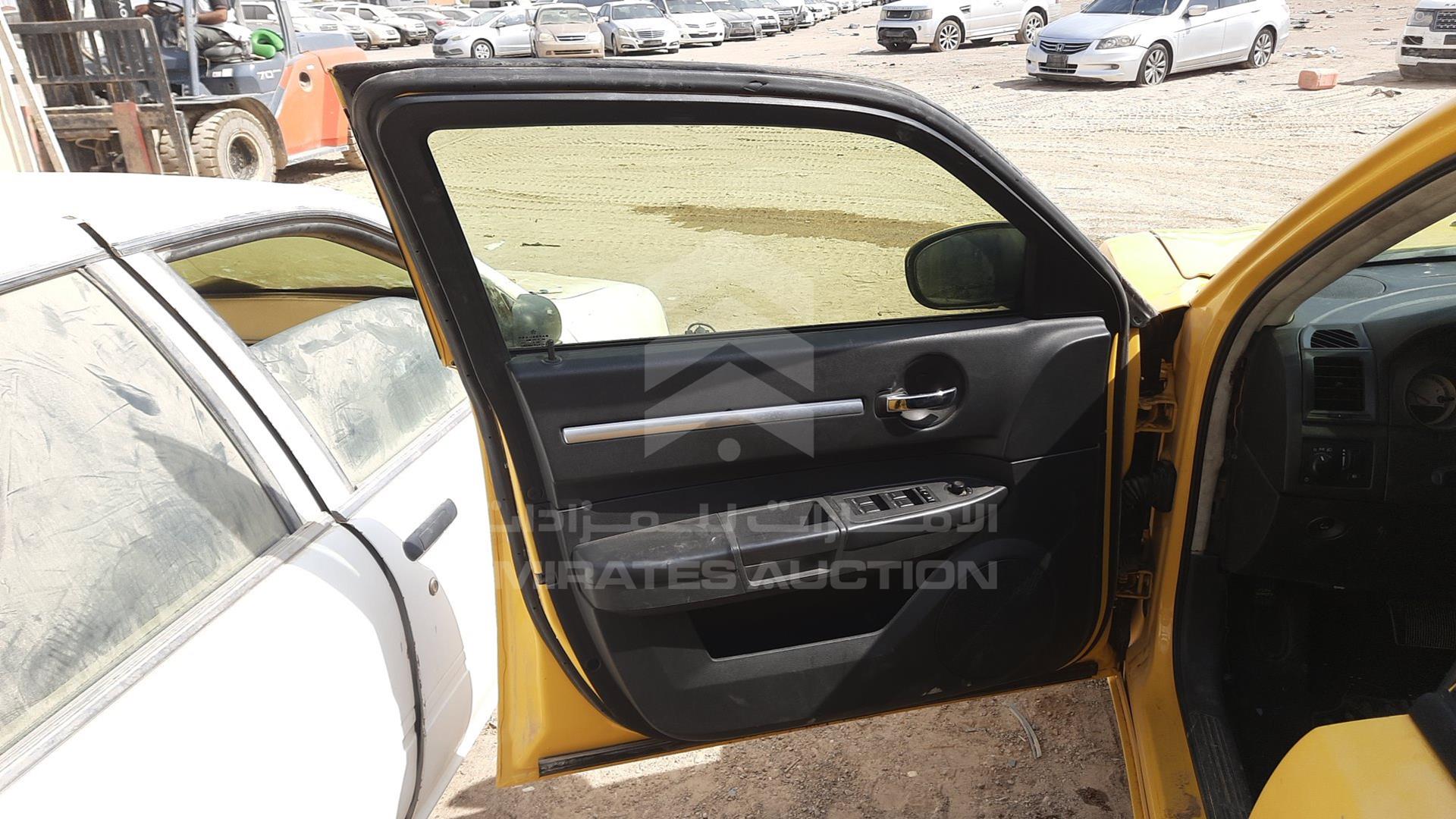 2008 DODGE CHARGER VIN: 2B3KA33G18H316452