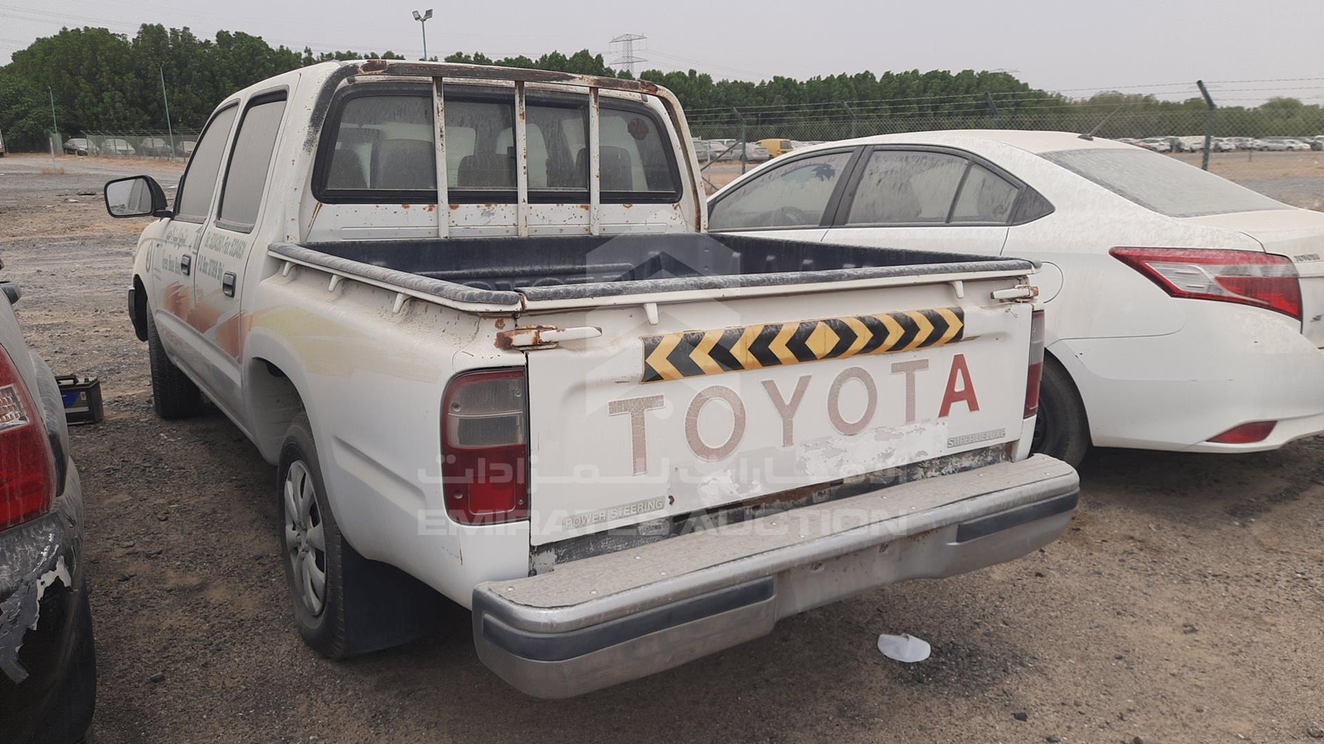 2004 TOYOTA HILUX VIN: JTFEM426740137615