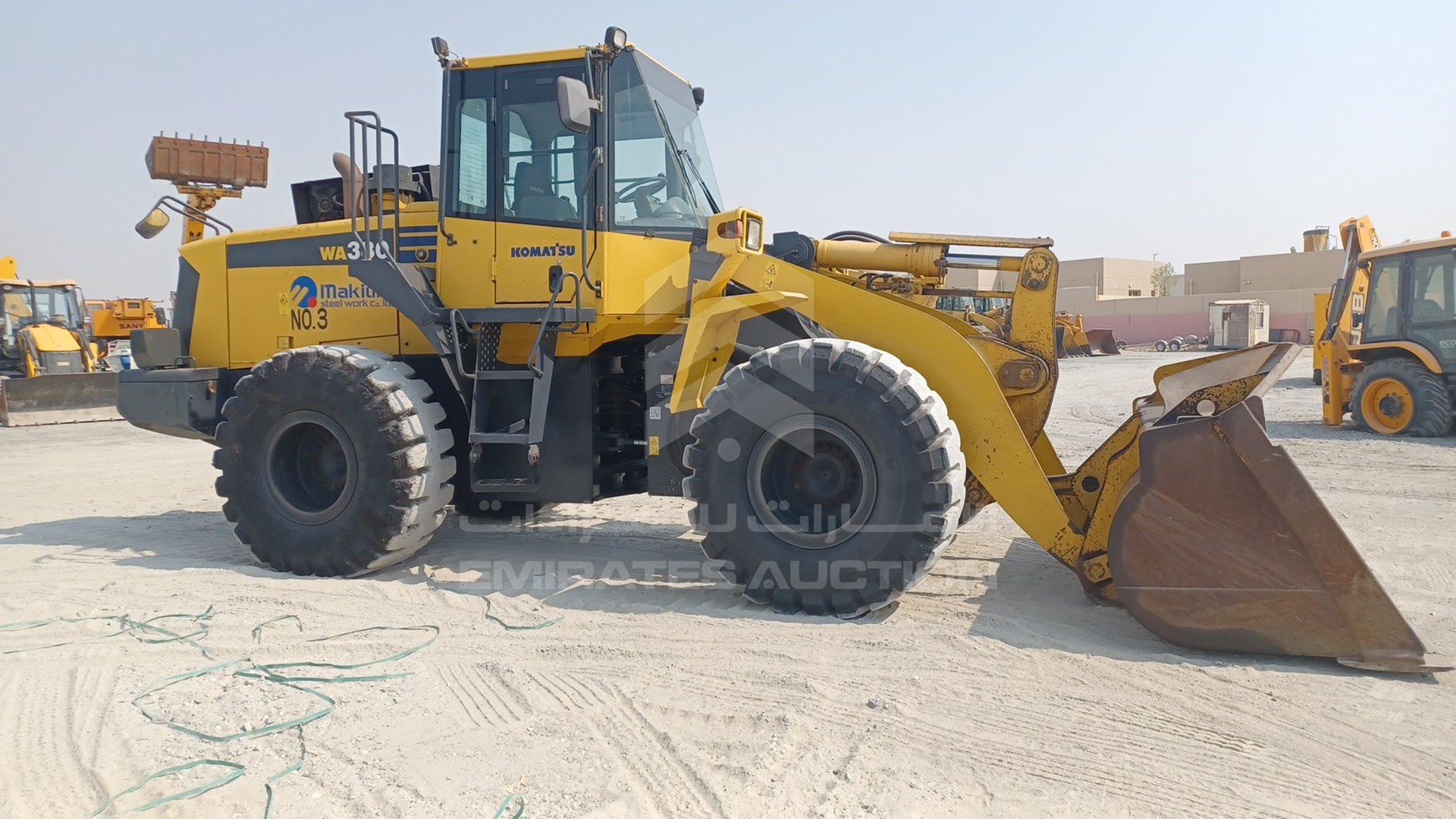 2014 KOMATSU WA380-6 VIN: WA09566021