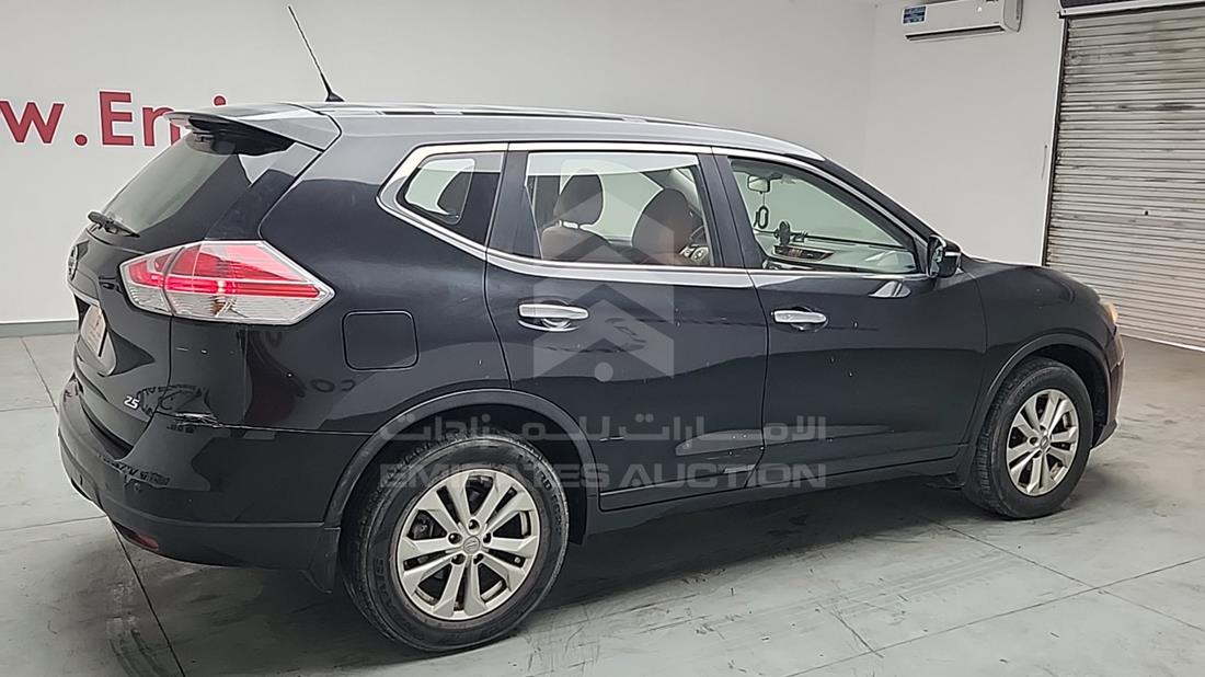 2016 Nissan X-Trail — Rear Right Angle — Photo 8