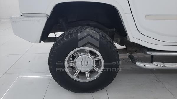 Hummer H2 2005 5GRGN22U15H104323 Image 23