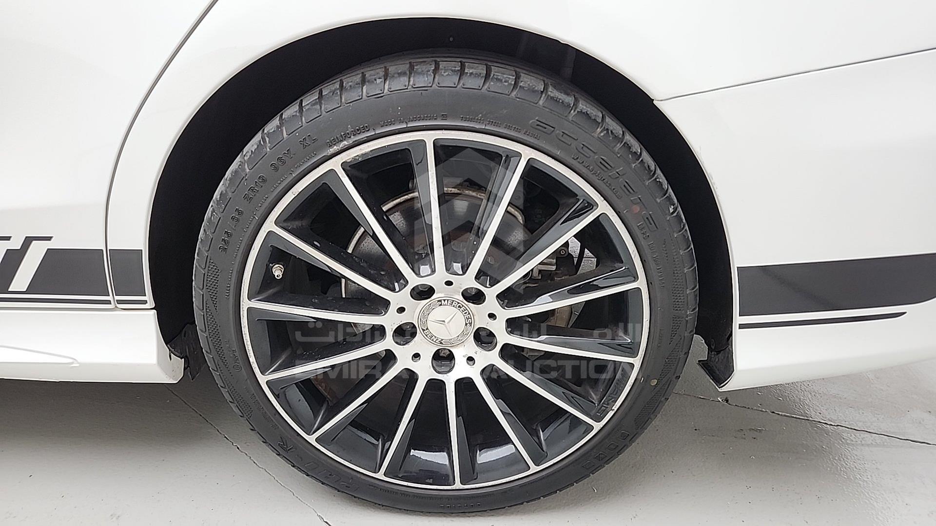 2015 MERCEDES C 200 VIN: WDDWF4CB9FR032422