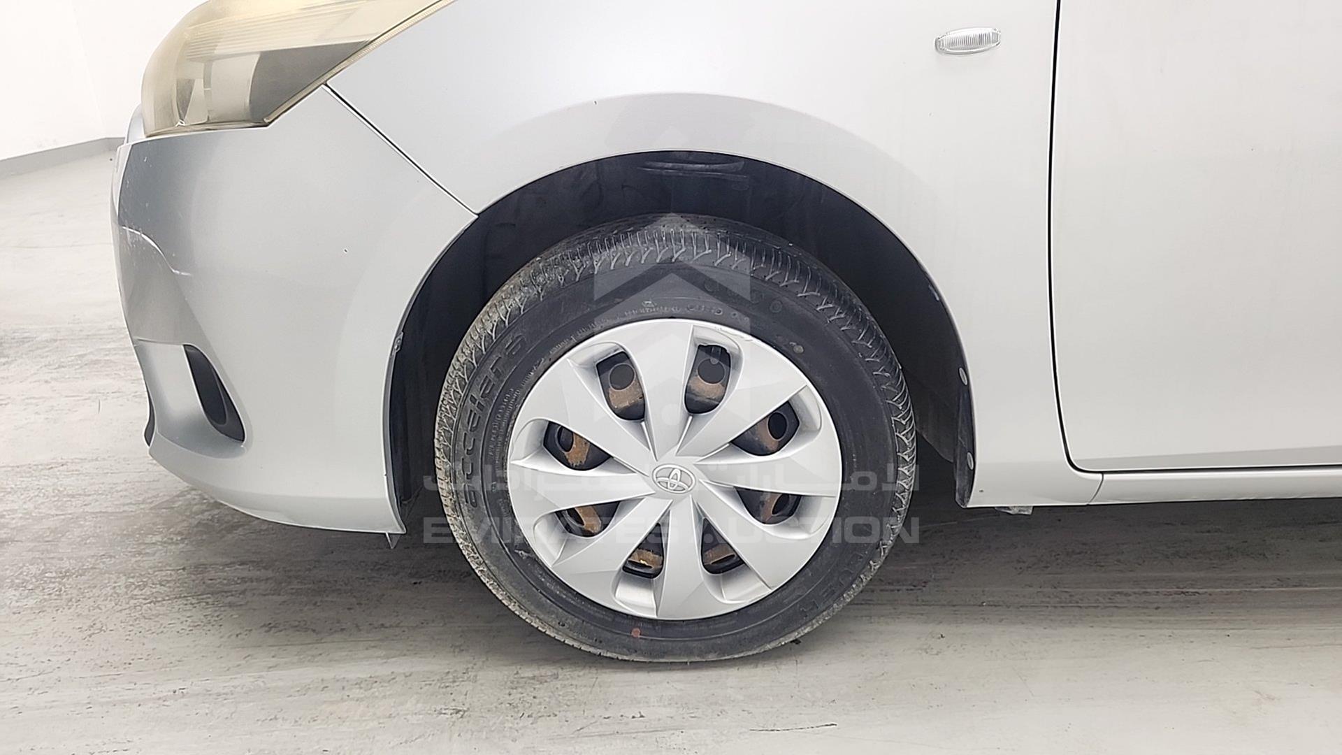2015 TOYOTA YARIS VIN: MHFBT9F30F6035606