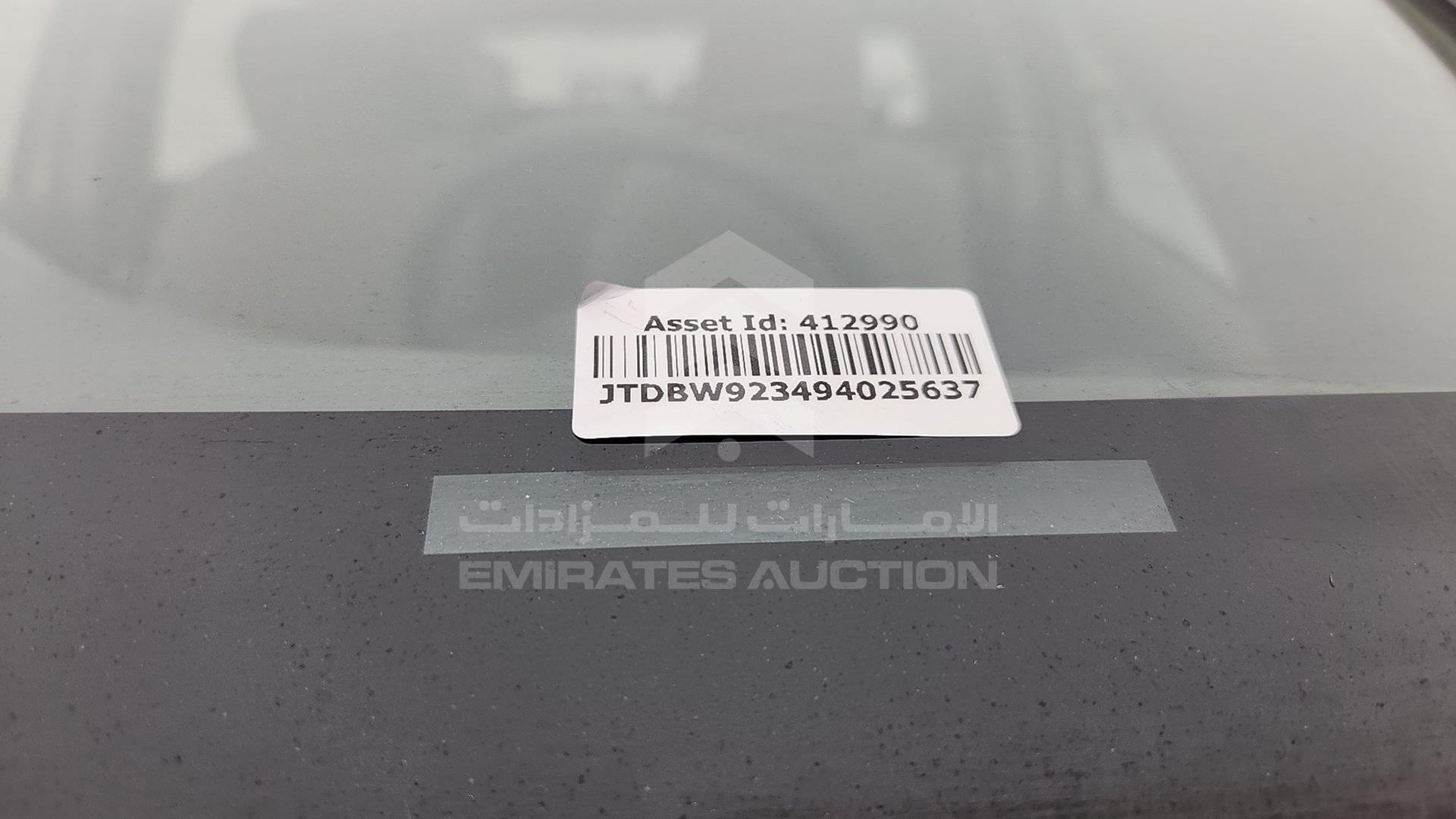 2009 TOYOTA YARIS VIN: JTDBW923494025637