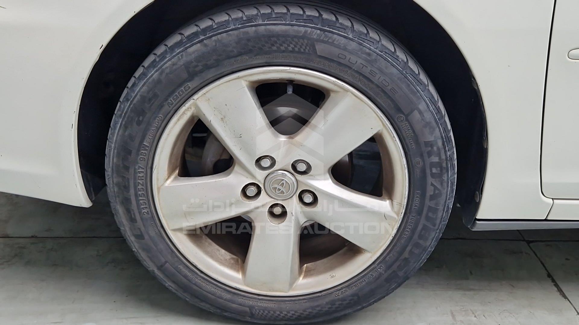 2004 TOYOTA CAMRY VIN: 4T1BE32K74U310490