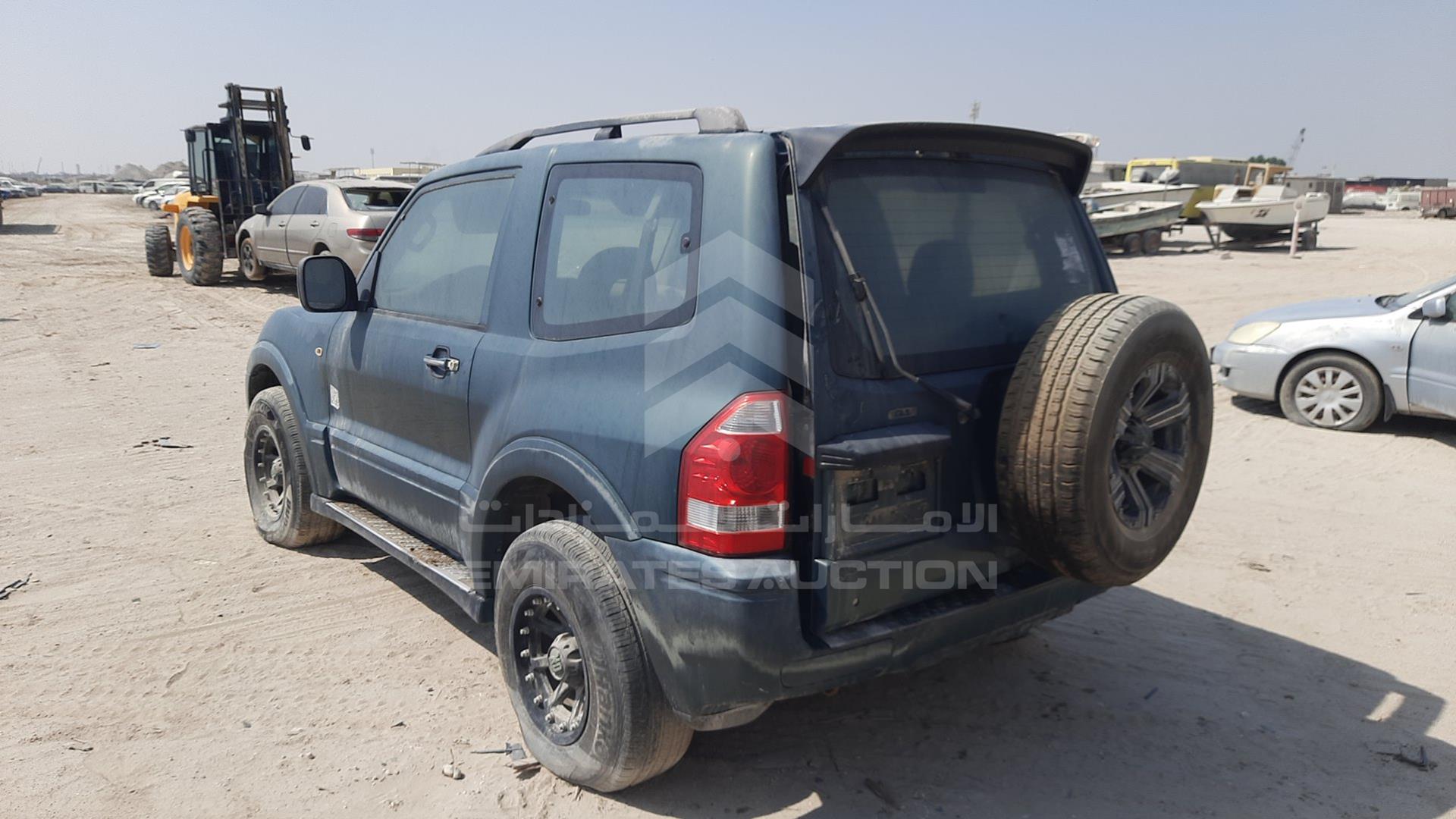 2004 MITSUBISHI PAJERO VIN: JMYMRV63W4J705048