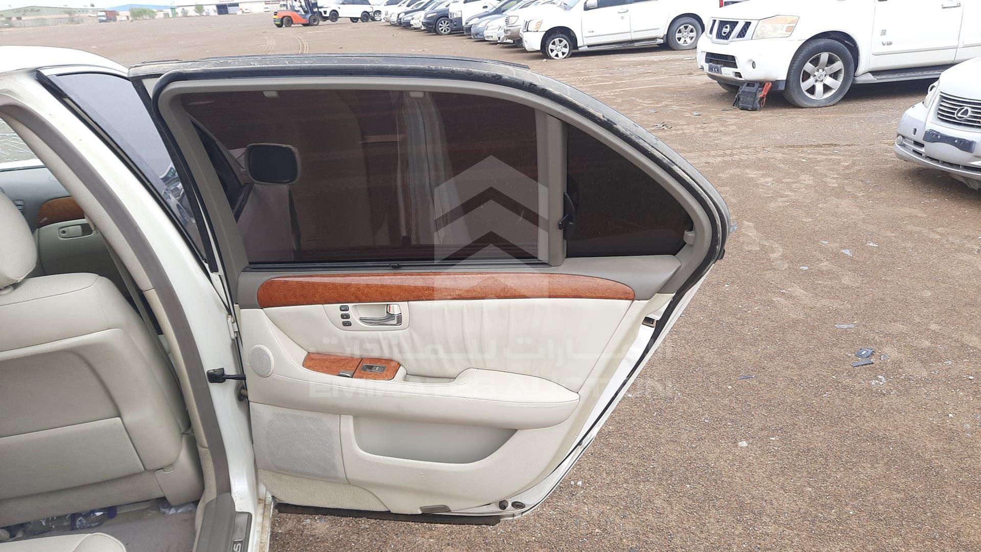 2004 LEXUS LS 430 VIN: JTHBN36F640166079