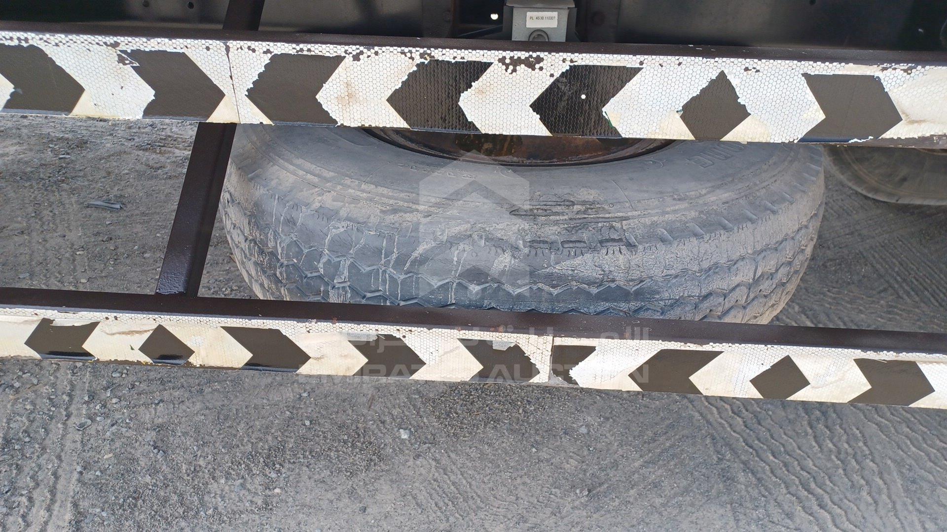 2011 HINO 500 VIN: JHDFG1JP1B1S18435