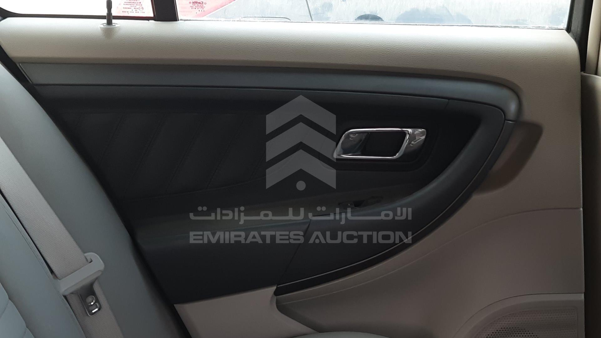 2011 FORD TAURUS VIN: 1FAHP2DW5BG137766