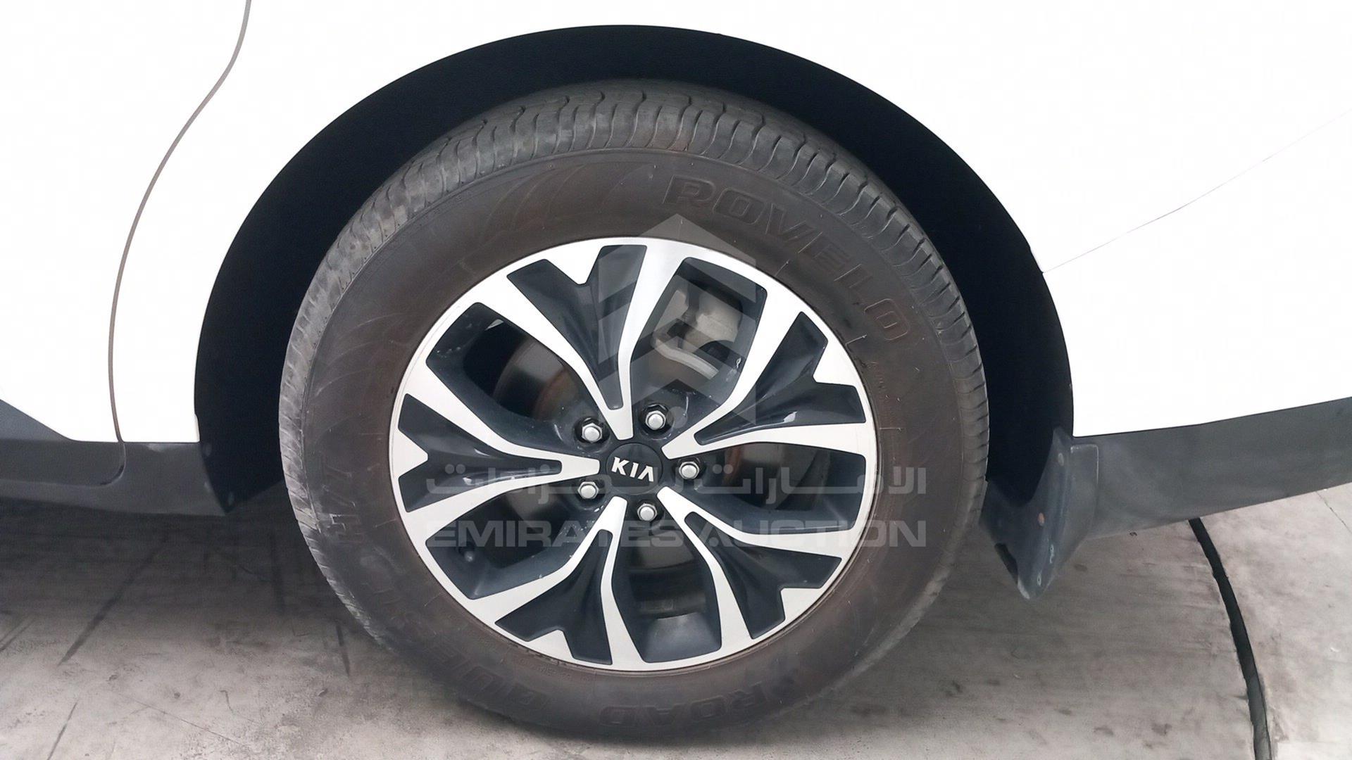 2021 KIA CARNIVAL VIN: KNANC8141M6049821