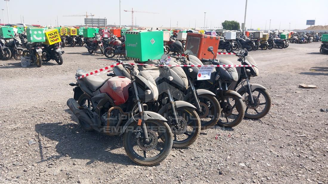 5 Motorbikes — Front Right Angle — Photo 8