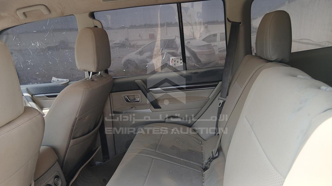 2017 Mitsubishi Pajero — Rear Left Passenger View — Photo 18