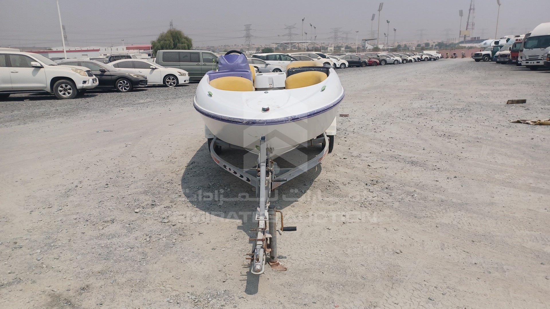0 BOAT + TROLLEY --- VIN: JPMLIT0010236B