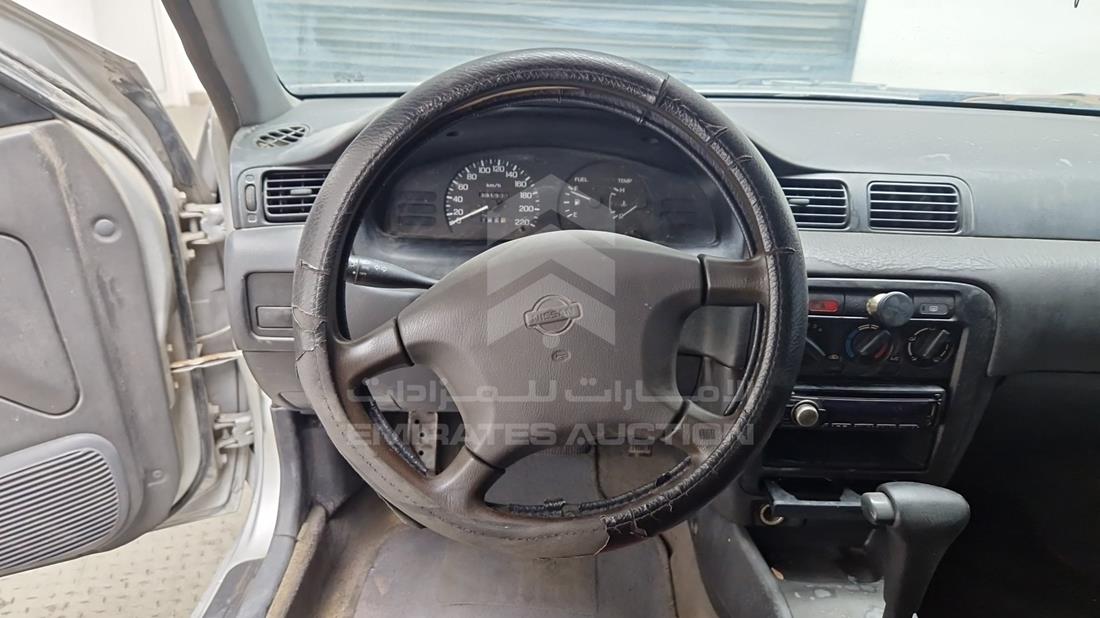 2000 Nissan Sunny — Steering & Mounted Controls — Photo 13