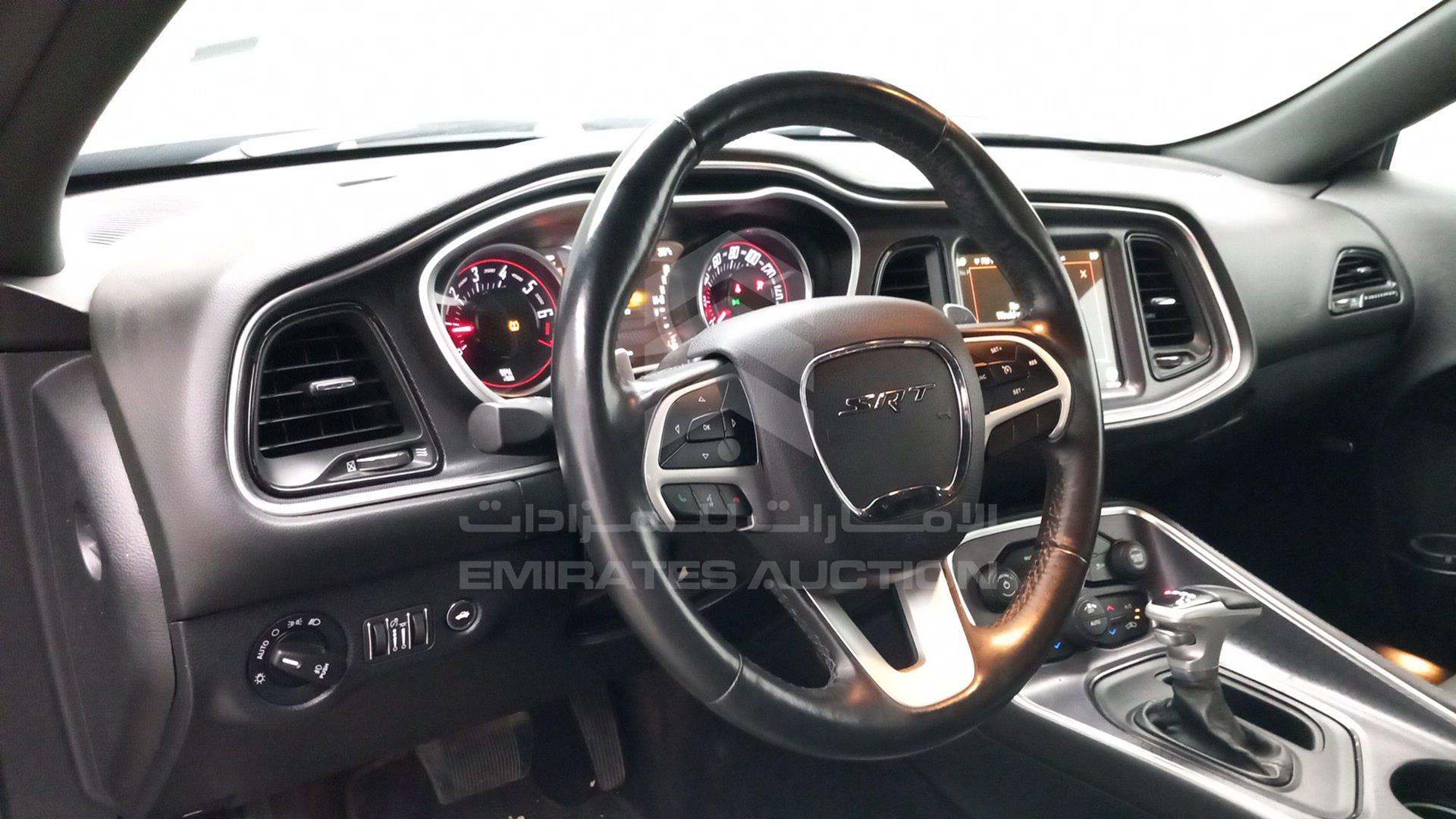 2018 DODGE CHALLENGER VIN: 2C3CDZGG1JH120724