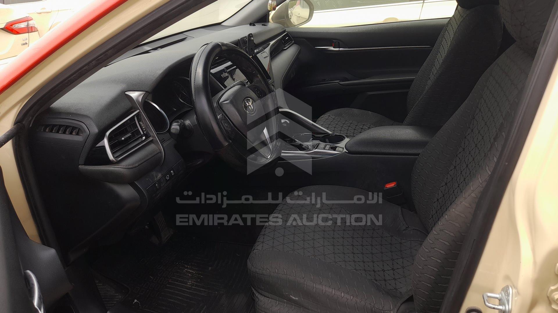 2019 TOYOTA CAMRY VIN: JTNB29HK2K3014492