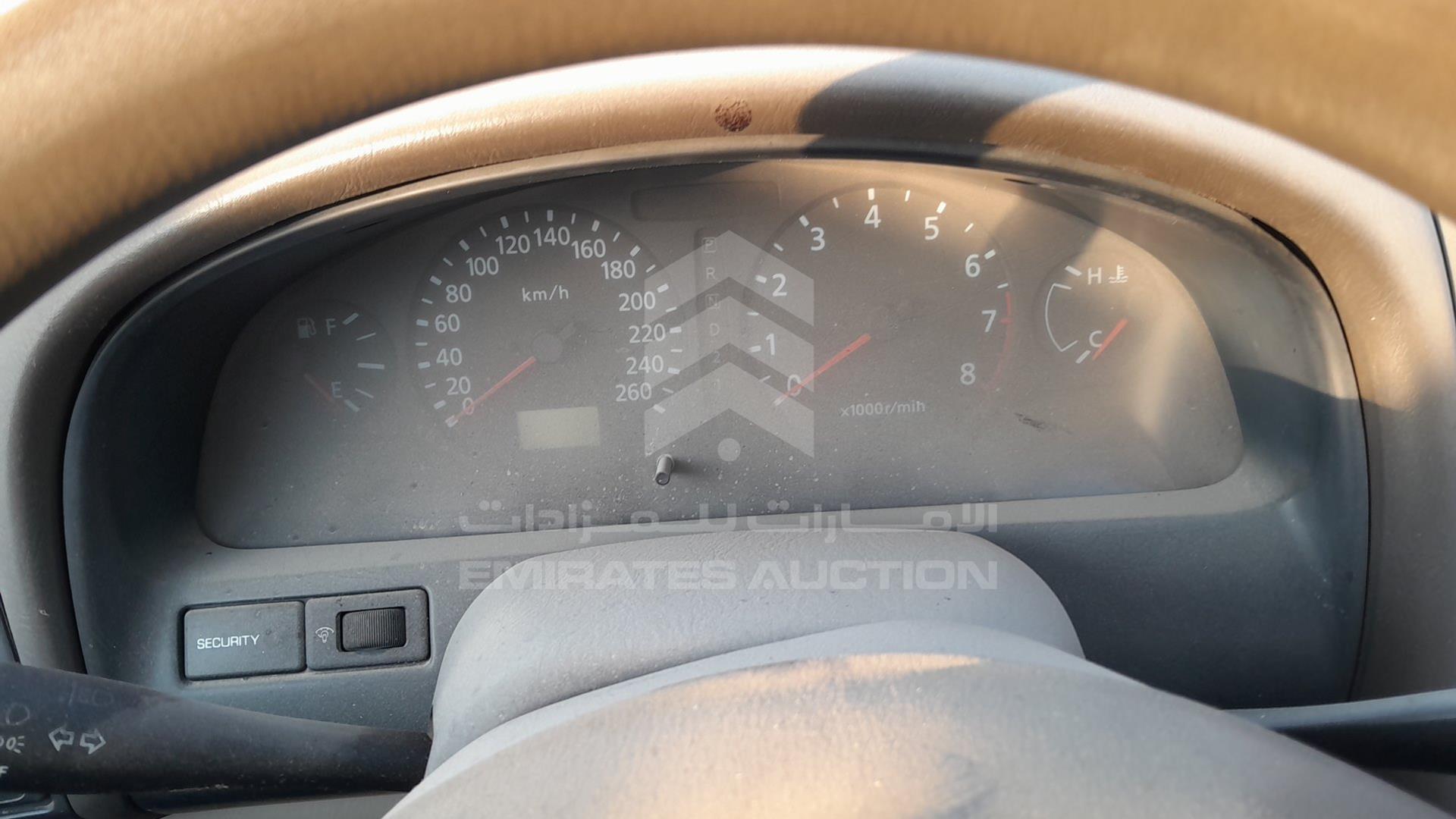 2001 NISSAN MAXIMA VIN: JN1CA31S61T564153
