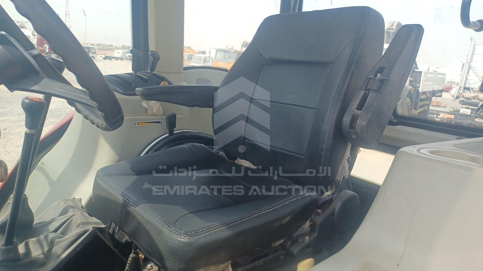 2018 MASSEY FERGUSON --- VIN: AGCM1204AF5231007
